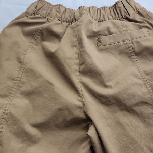 Jordan Men's Beige Cargo Pants - Picture 6 of 7